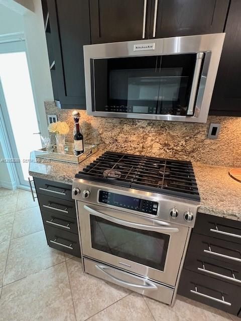 В аренду: $4,998 (3 спален, 2 ванн, 1790 Квадратных фут)