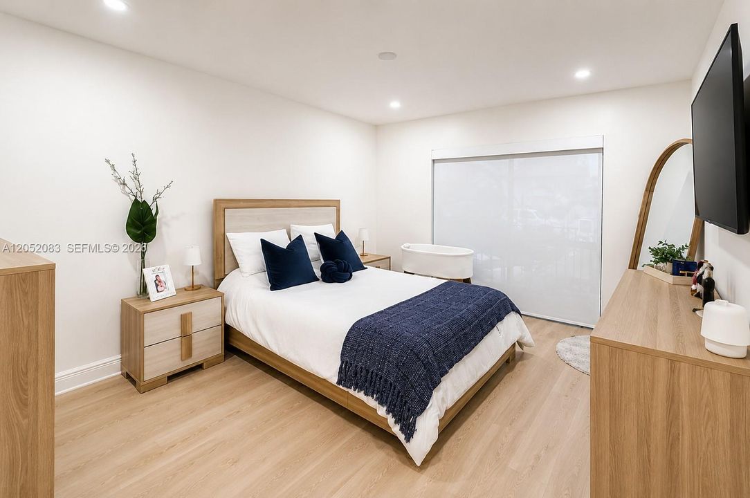 For Sale: $399,000 (3 beds, 2 baths, 1109 Square Feet)