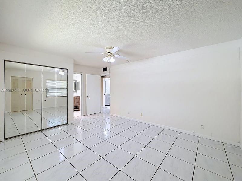 En Venta: $157,000 (2 camas, 2 baños, 1166 Pies cuadrados)
