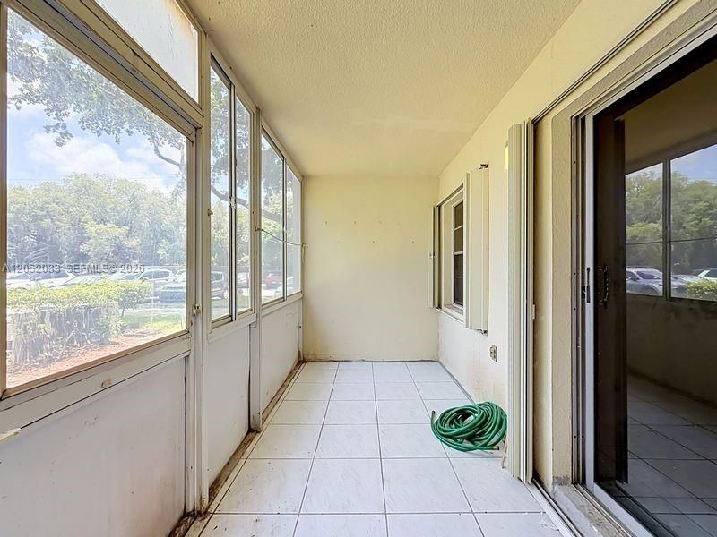 En Venta: $157,000 (2 camas, 2 baños, 1166 Pies cuadrados)