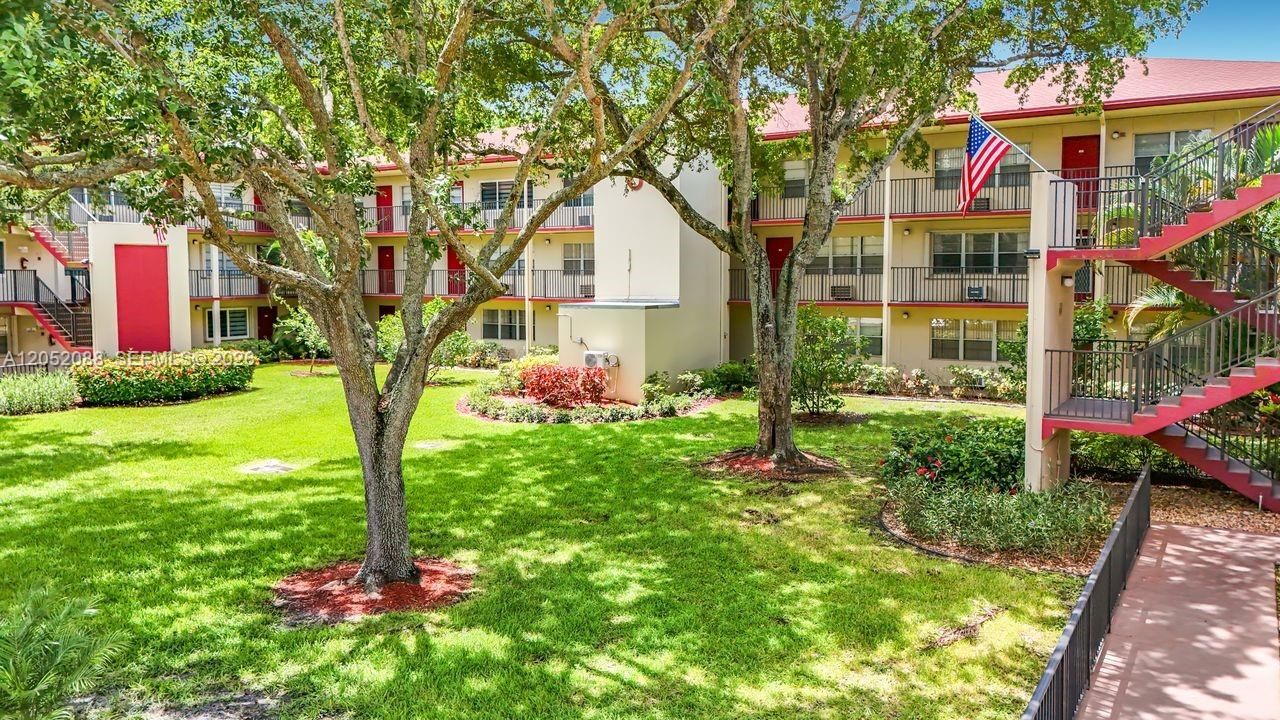 En Venta: $157,000 (2 camas, 2 baños, 1166 Pies cuadrados)