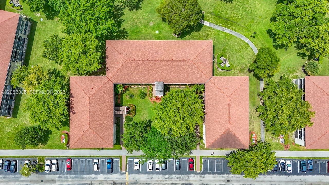 En Venta: $157,000 (2 camas, 2 baños, 1166 Pies cuadrados)