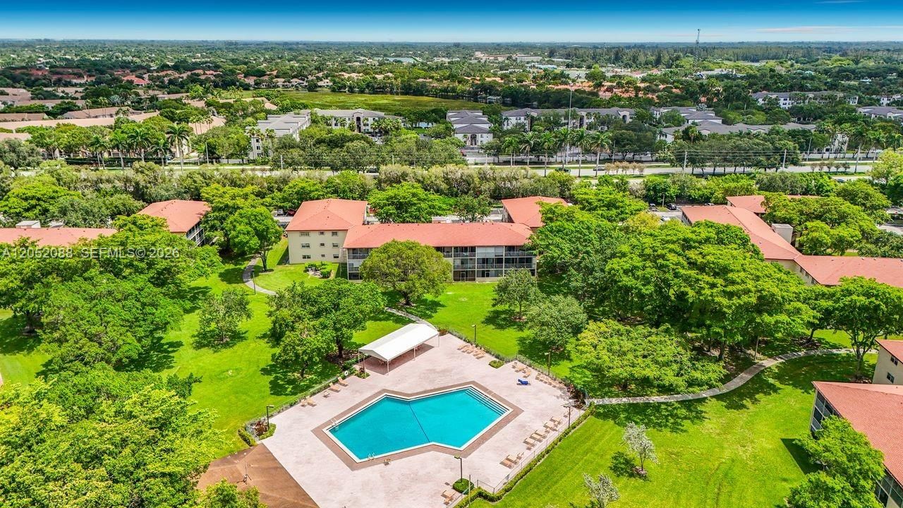 En Venta: $157,000 (2 camas, 2 baños, 1166 Pies cuadrados)