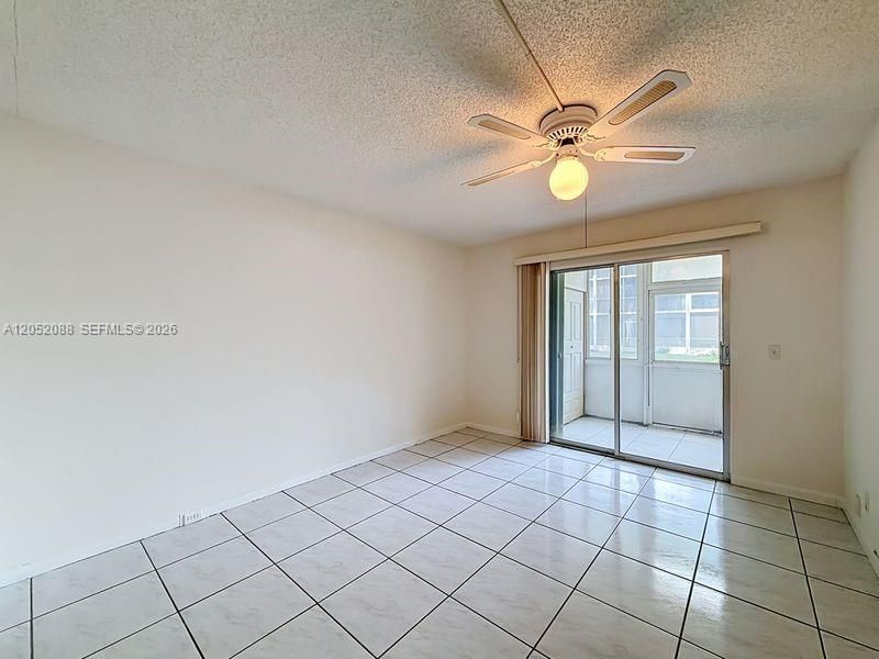 En Venta: $157,000 (2 camas, 2 baños, 1166 Pies cuadrados)