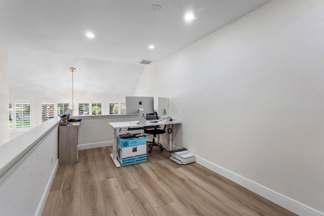 Loft/Office