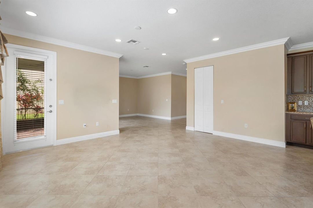 015-2417BellarosaCircle-WestPalmBeach-FL