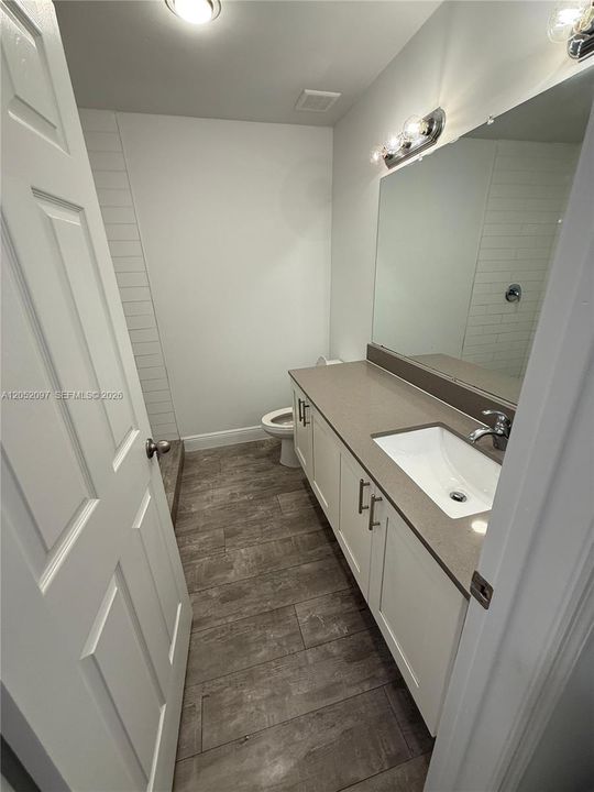 В аренду: $3,700 (3 спален, 2 ванн, 2810 Квадратных фут)