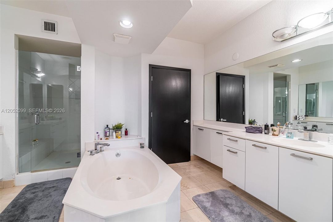 For Sale: $730,000 (3 beds, 2 baths, 2490 Square Feet)