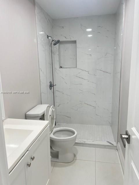 В аренду: $2,300 (2 спален, 1 ванн, 2354 Квадратных фут)