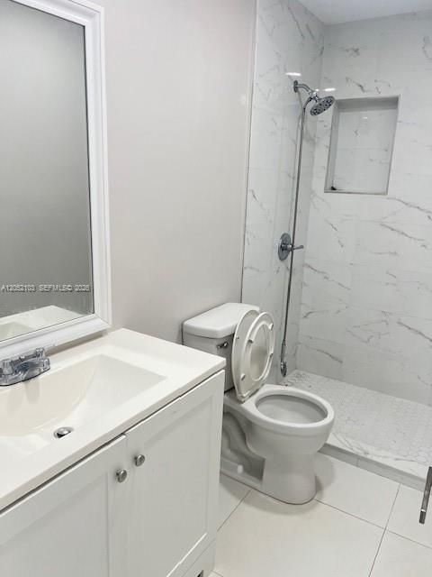 В аренду: $2,300 (2 спален, 1 ванн, 2354 Квадратных фут)