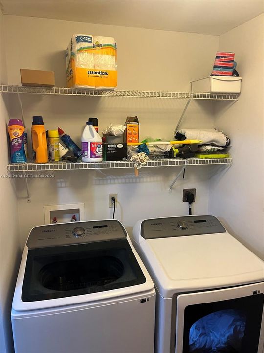 For Rent: $2,400 (2 beds, 2 baths, 1256 Square Feet)