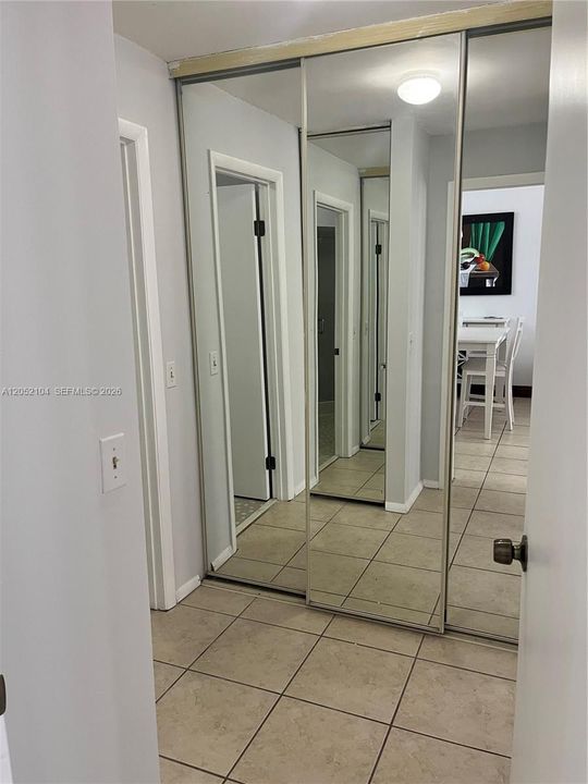 For Rent: $2,400 (2 beds, 2 baths, 1256 Square Feet)