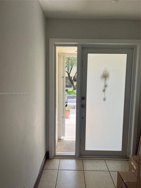 For Rent: $2,400 (2 beds, 2 baths, 1256 Square Feet)