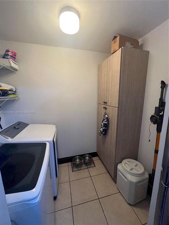 For Rent: $2,400 (2 beds, 2 baths, 1256 Square Feet)