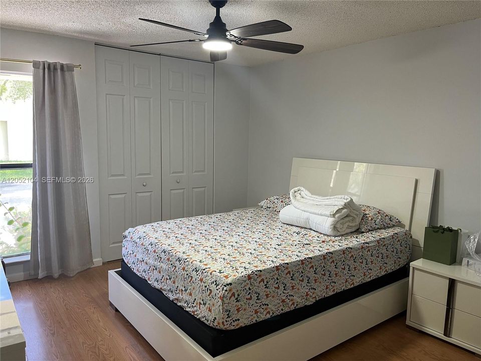 For Rent: $2,400 (2 beds, 2 baths, 1256 Square Feet)