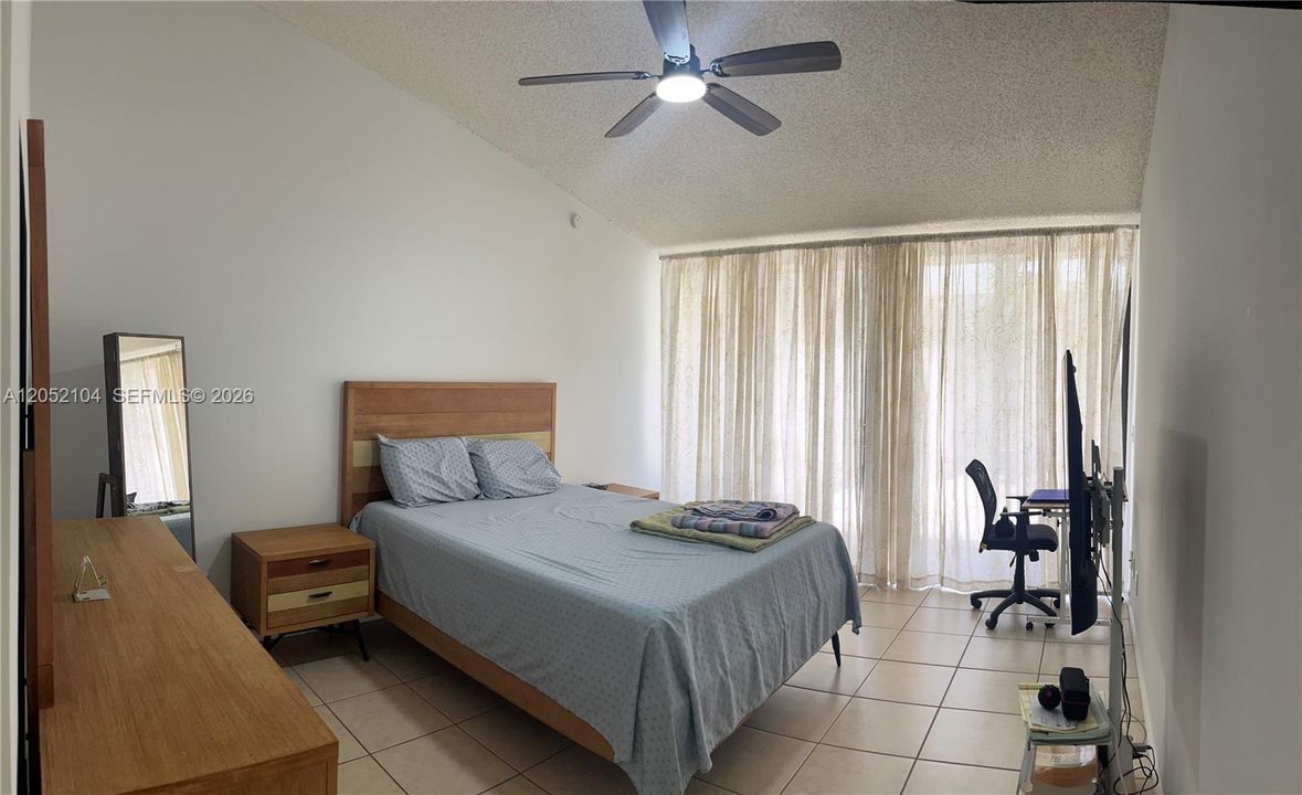 For Rent: $2,400 (2 beds, 2 baths, 1256 Square Feet)