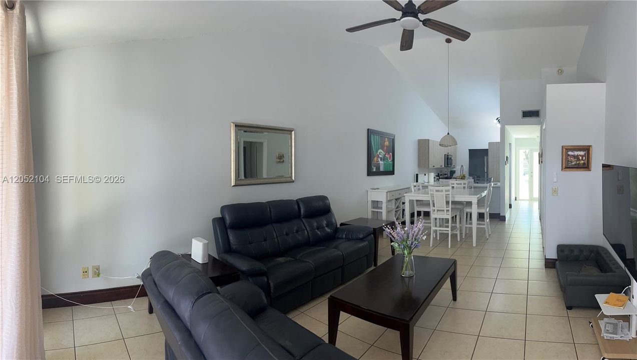For Rent: $2,400 (2 beds, 2 baths, 1256 Square Feet)