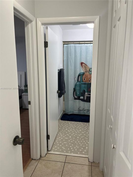 For Rent: $2,400 (2 beds, 2 baths, 1256 Square Feet)