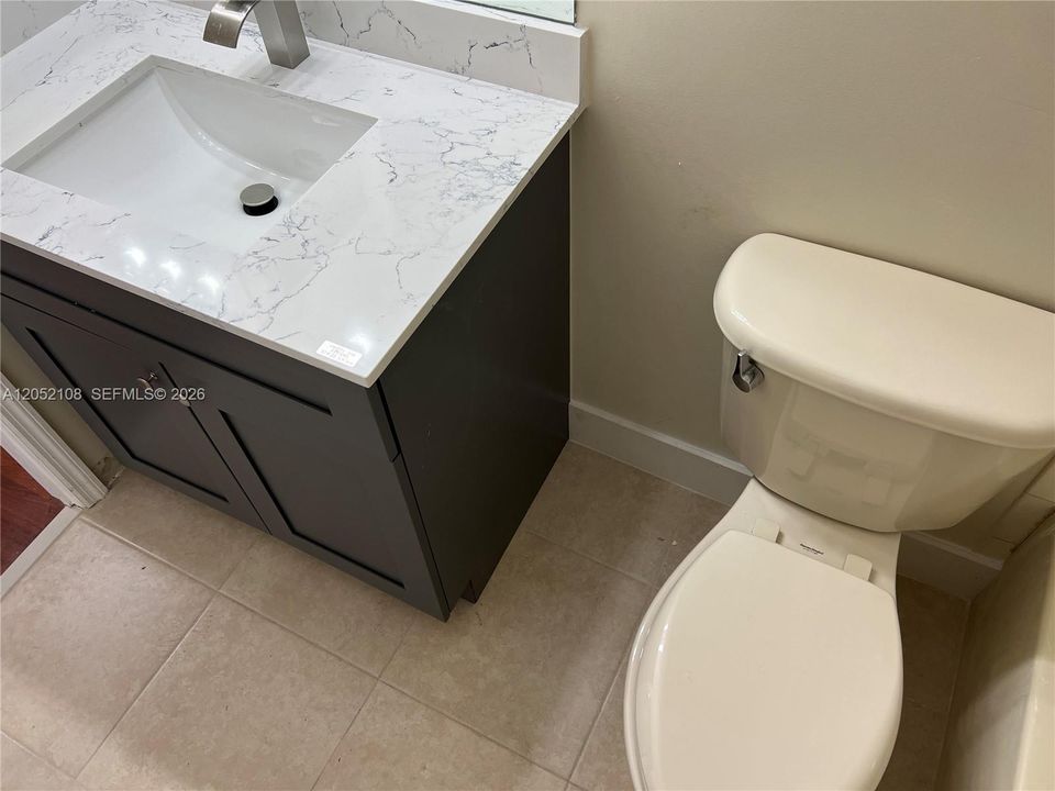 出租: $2,600 (4 贝兹, 3 浴室, 1618 平方英尺)