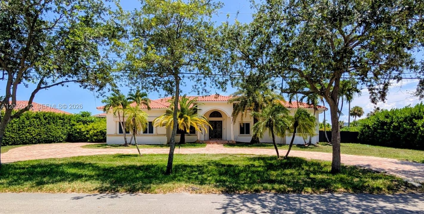 For Sale: $4,000,000 (5 beds, 5 baths, 4172 Square Feet)