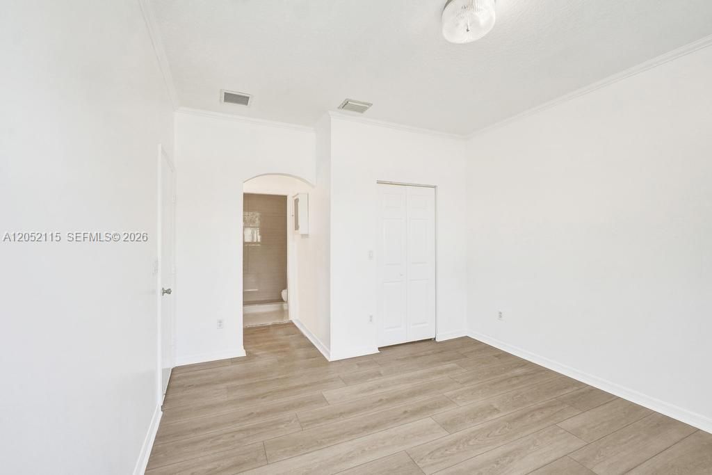 For Rent: $2,800 (3 beds, 2 baths, 1396 Square Feet)
