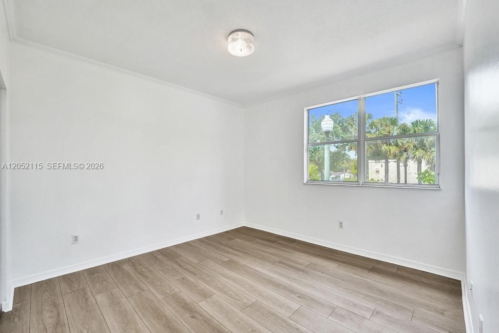 For Rent: $2,800 (3 beds, 2 baths, 1396 Square Feet)