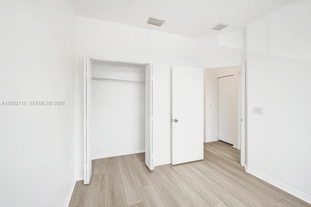 For Rent: $2,800 (3 beds, 2 baths, 1396 Square Feet)