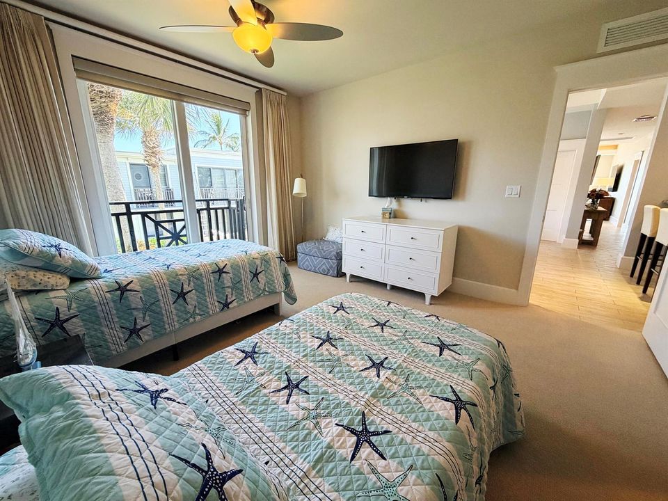 Twin Bedroom