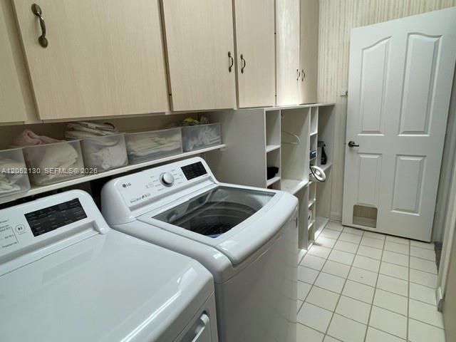For Sale: $615,000 (3 beds, 2 baths, 1968 Square Feet)