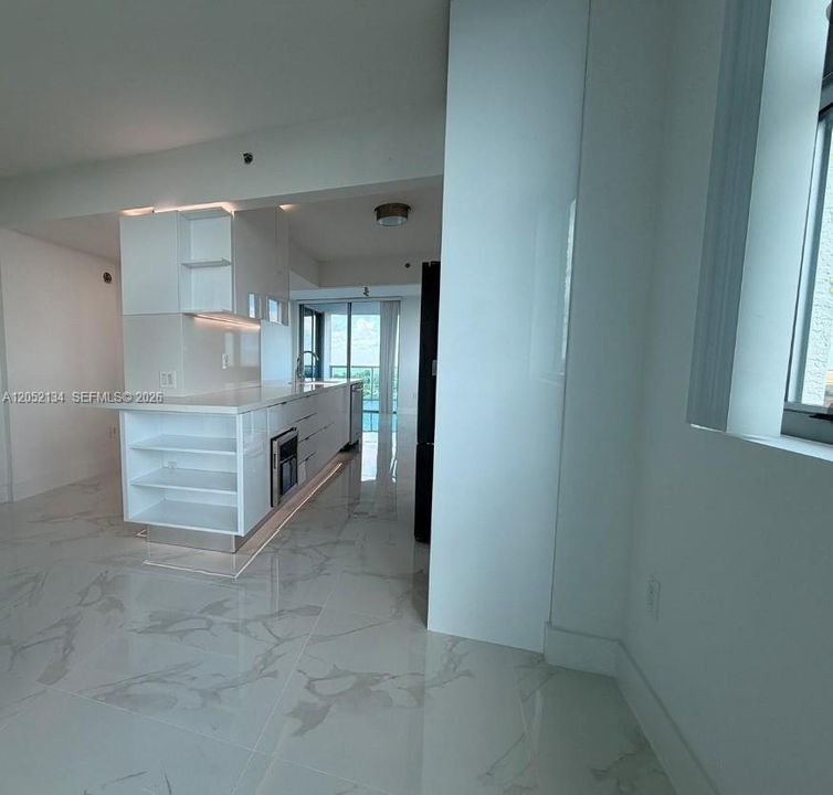 На продажу: $599,000 (3 спален, 3 ванн, 1570 Квадратных фут)