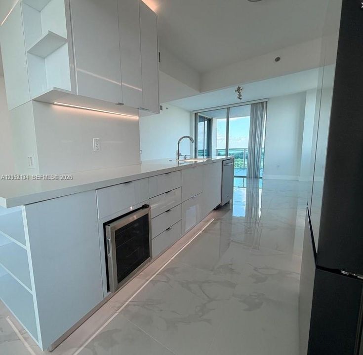 На продажу: $599,000 (3 спален, 3 ванн, 1570 Квадратных фут)
