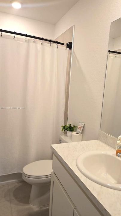 В аренду: $2,950 (3 спален, 3 ванн, 1380 Квадратных фут)