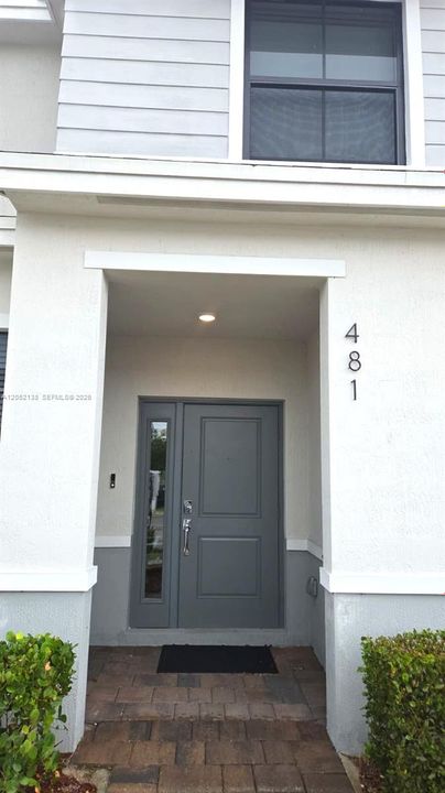 В аренду: $2,950 (3 спален, 3 ванн, 1380 Квадратных фут)