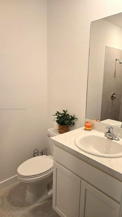 В аренду: $2,950 (3 спален, 3 ванн, 1380 Квадратных фут)