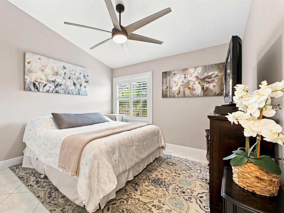 Guest Bedroom 1