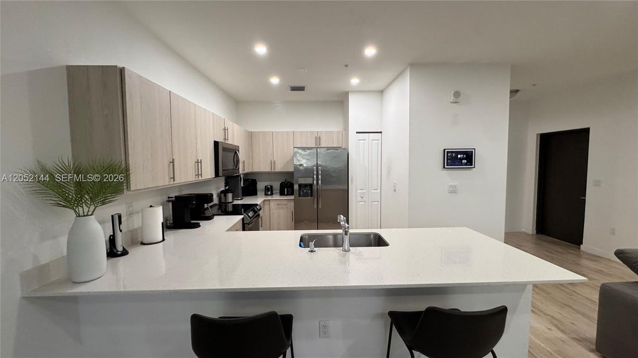 For Rent: $2,700 (3 beds, 2 baths, 1500 Square Feet)