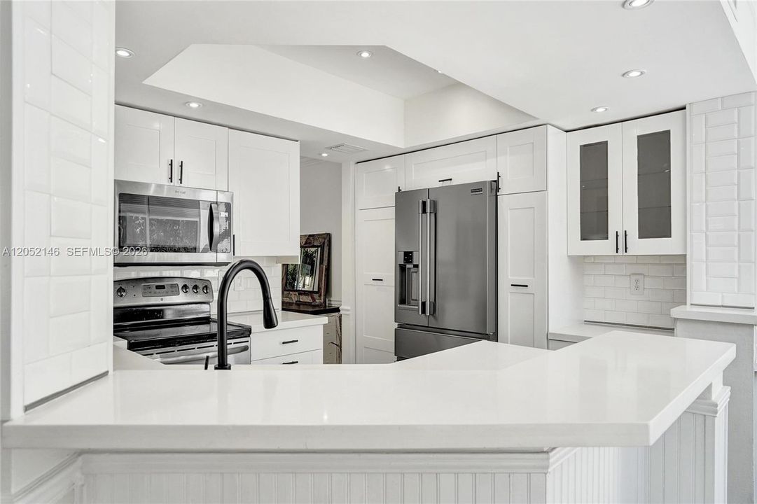 En Venta: $659,000 (3 camas, 2 baños, 2006 Pies cuadrados)