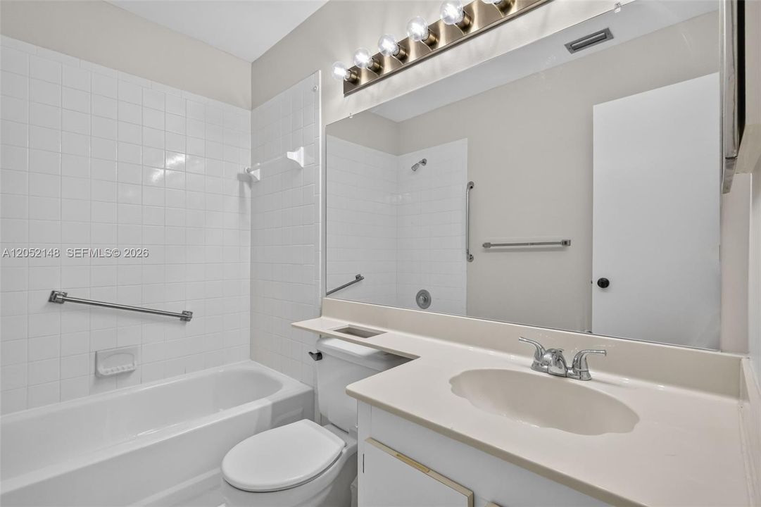 For Sale: $103,500 (2 beds, 2 baths, 1049 Square Feet)