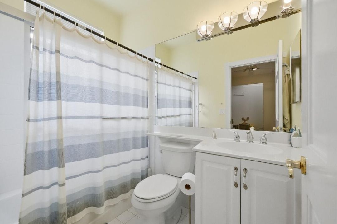 021_DSC04565_autoremove_45213158_MLS