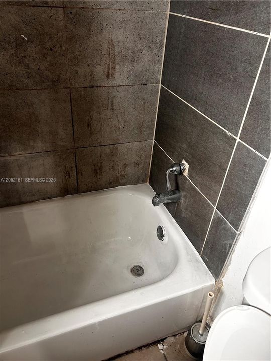 На продажу: $119,000 (1 спален, 1 ванн, 525 Квадратных фут)