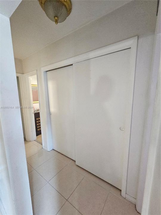 For Sale: $549,000 (2 beds, 2 baths, 1549 Square Feet)