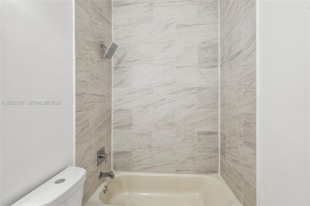 В аренду: $3,900 (2 спален, 2 ванн, 1555 Квадратных фут)