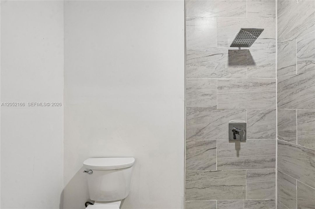 В аренду: $3,900 (2 спален, 2 ванн, 1555 Квадратных фут)