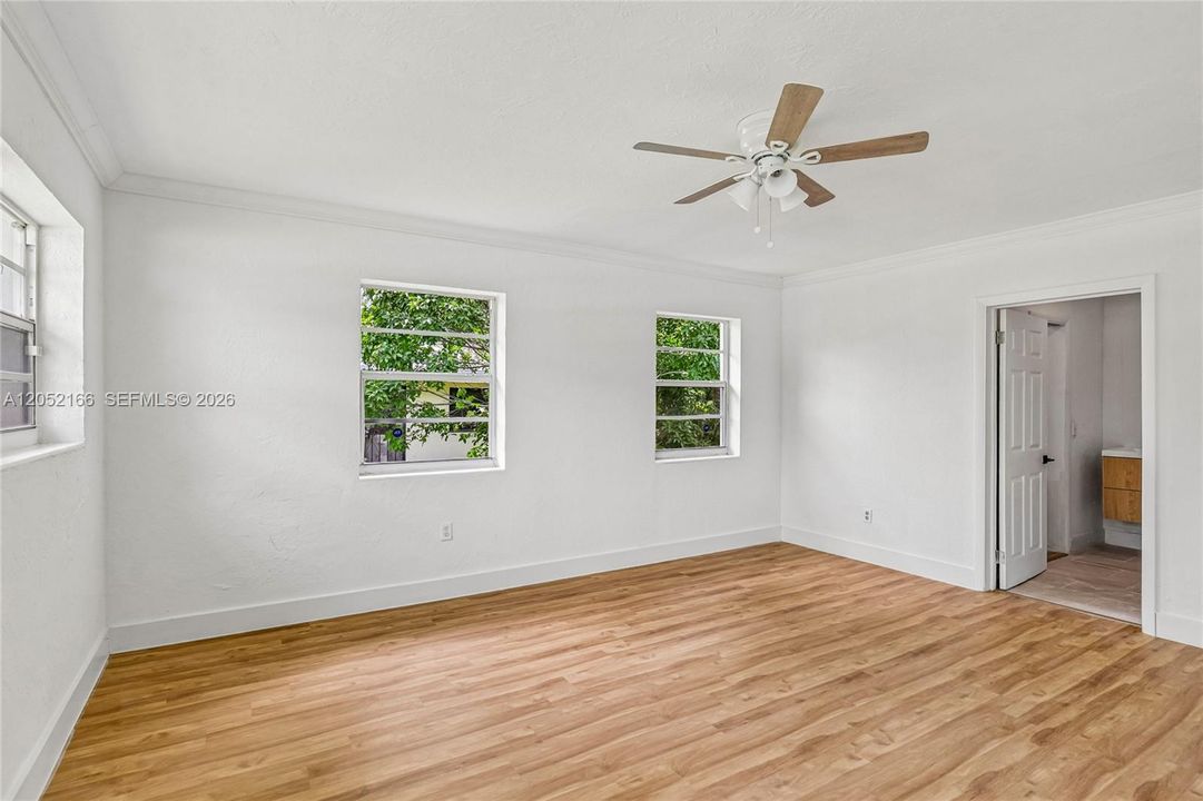 В аренду: $3,900 (2 спален, 2 ванн, 1555 Квадратных фут)