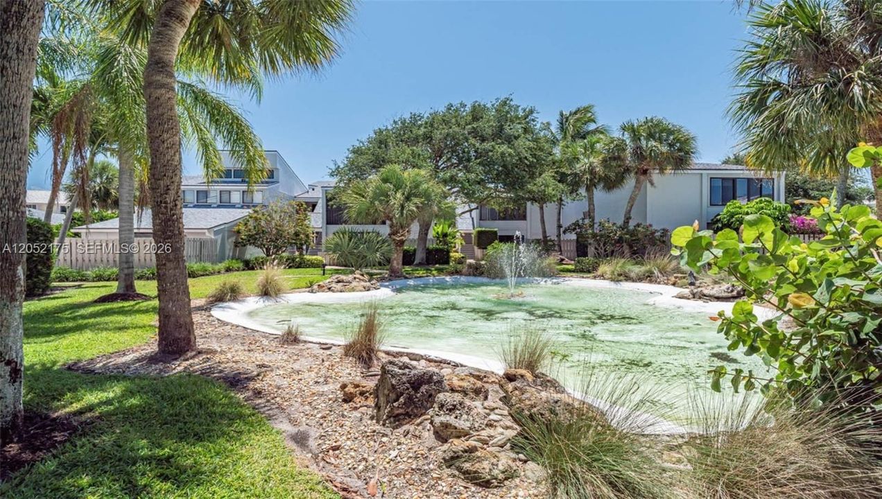 For Sale: $574,900 (2 beds, 2 baths, 1200 Square Feet)