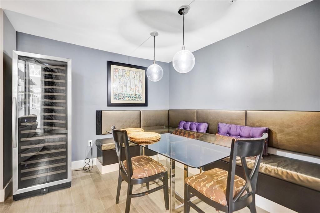 Strand 501 dining3