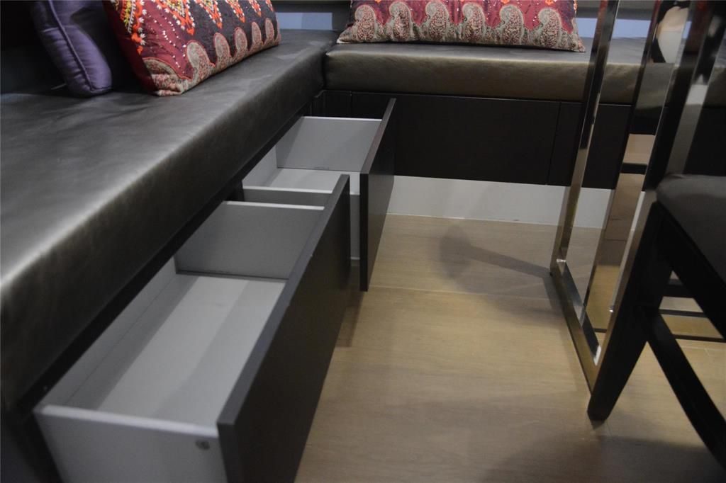 Strand 501 storage draw