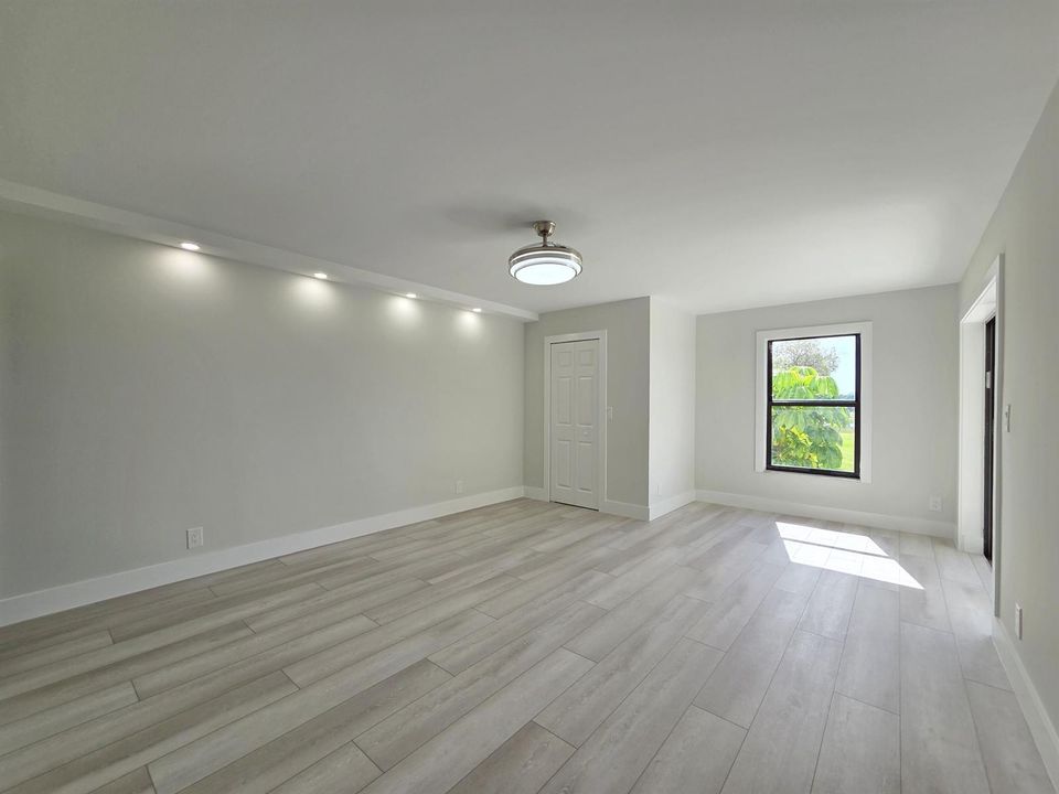 Entering Master Suite