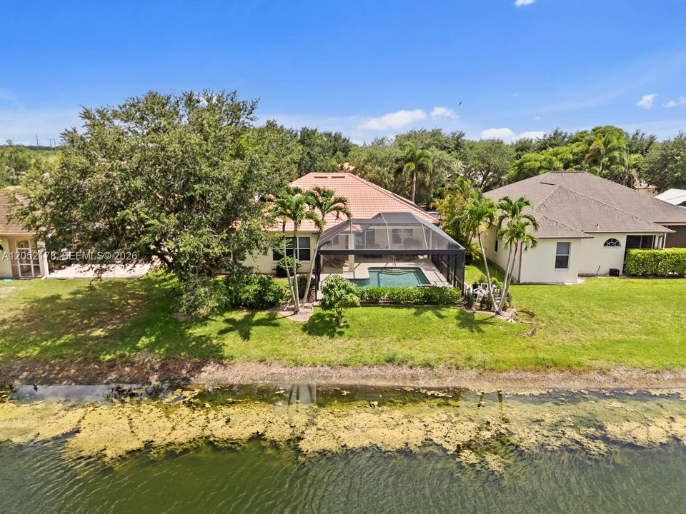 For Sale: $875,000 (3 beds, 2 baths, 2197 Square Feet)