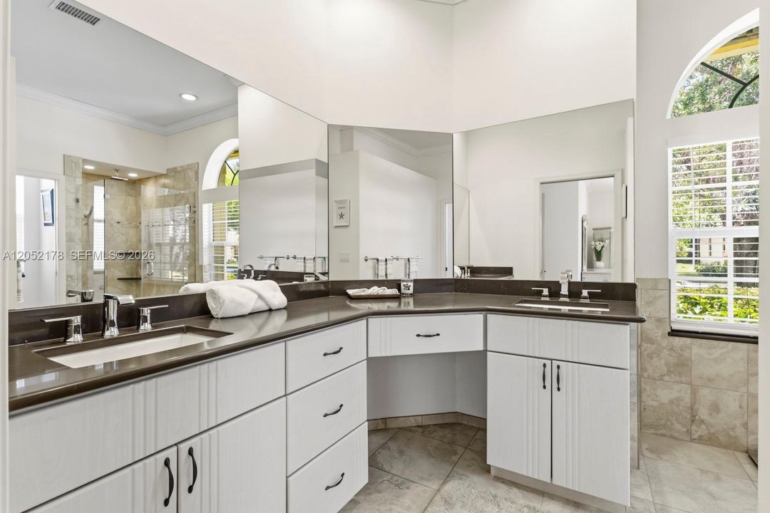 For Sale: $875,000 (3 beds, 2 baths, 2197 Square Feet)